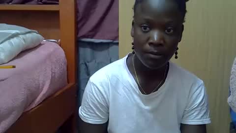 ebonydora online show from December 14, 3:06 pm