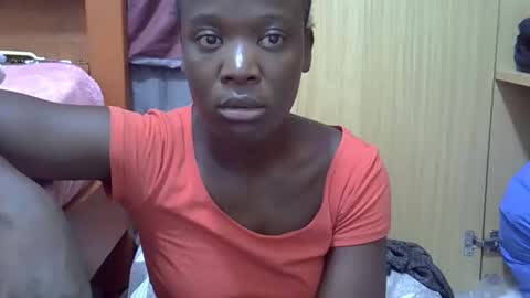 ebonydora online show from December 17, 9:10 pm