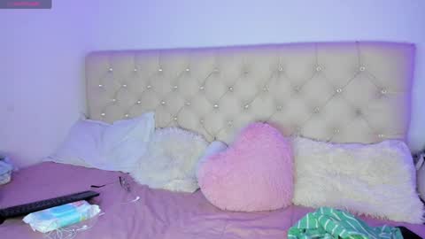 Queen Ebony online show from April 29, 6:25 pm