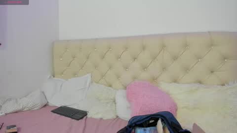 Queen Ebony online show from April 30, 8:57 pm