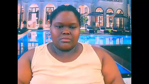 Snapshot of ebonyhotbuns4u2luv chatting on January 6, 5:33 am ebonyhotbuns4u2luv online show from January 6, 5:33 am