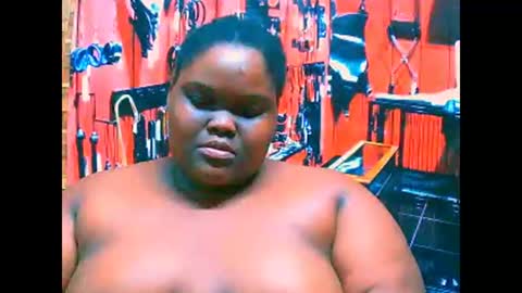 Snapshot of ebonyhotbuns4u2luv chatting on January 7, 6:21 pm ebonyhotbuns4u2luv online show from January 7, 6:21 pm