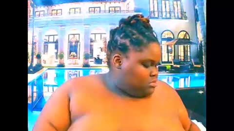 Snapshot of ebonyhotbuns4u2luv chatting on February 12, 9:10 pm ebonyhotbuns4u2luv online show from February 12, 9:10 pm