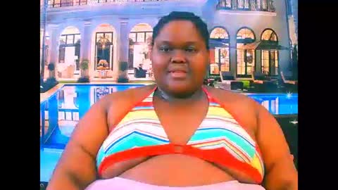 Snapshot of ebonyhotbuns4u2luv chatting on May 16, 10:52 pm ebonyhotbuns4u2luv online show from May 16, 10:52 pm