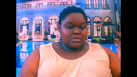 Snapshot of ebonyhotbuns4u2luv chatting on June 16, 9:06 pm ebonyhotbuns4u2luv online show from June 16, 9:06 pm