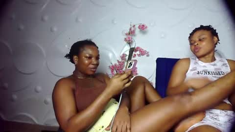 Snapshot of ebonykissxx chatting on June 17, 10:00 pm ebonykissxx online show from June 17, 10:00 pm