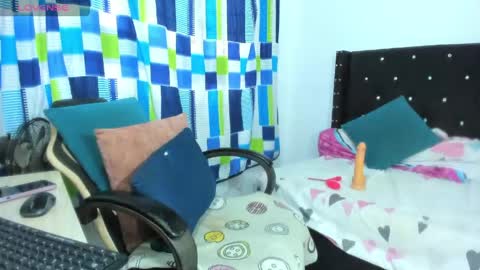 Angela online show from June 5, 3:51 pm
