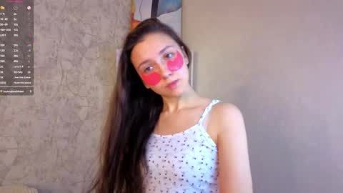 Snapshot of ebonyleibenstein chatting on February 20, 3:14 am Milly online show from February 20, 3:14 am