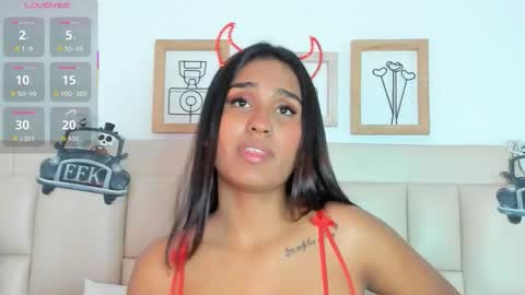 Ludovica online show from November 1, 2:35 am