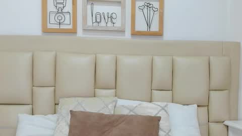 Ludovica online show from December 18, 3:01 am