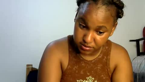 Snapshot of ebonyluna229320 chatting on March 8, 11:30 pm i am clara online show from March 8, 11:30 pm