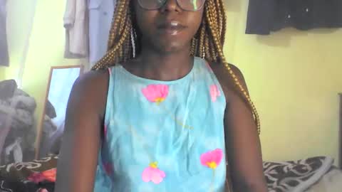 Ebonymuse2 online show from April 6, 4:57 am