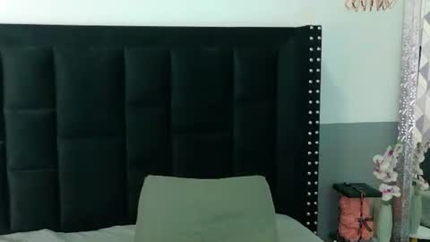 Snapshot of ebonyndsavage chatting on June 18, 9:30 pm ebonyndsavage online show from June 18, 9:30 pm