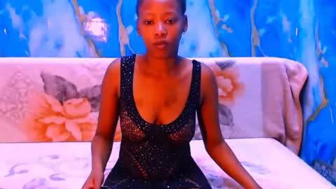 Snapshot of ebonypretty4u chatting on October 14, 6:47 am ebonypretty4u online show from October 14, 6:47 am
