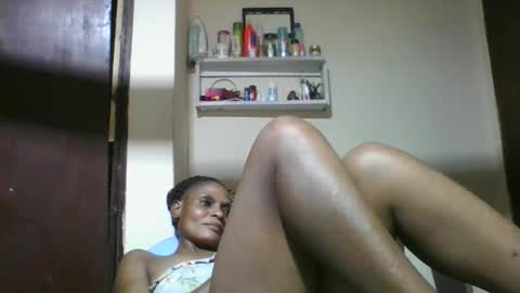 Snapshot of ebonyqueen4 chatting on May 14, 8:59 pm JACKLINE online show from May 14, 8:59 pm