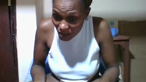 Snapshot of ebonyqueen4 chatting on June 12, 8:19 pm JACKLINE online show from June 12, 8:19 pm
