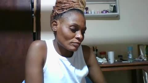 Snapshot of ebonyqueen4 chatting on June 13, 8:29 pm JACKLINE online show from June 13, 8:29 pm