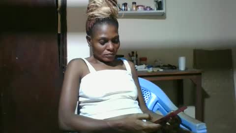 Snapshot of ebonyqueen4 chatting on June 14, 6:43 pm JACKLINE online show from June 14, 6:43 pm