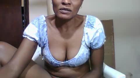 Snapshot of ebonyqueen4 chatting on July 31, 7:30 am JACKLINE online show from July 31, 7:30 am