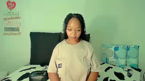 Snapshot of ebonyshy123x chatting on January 13, 6:16 am ebonyshy123 online show from January 13, 6:16 am