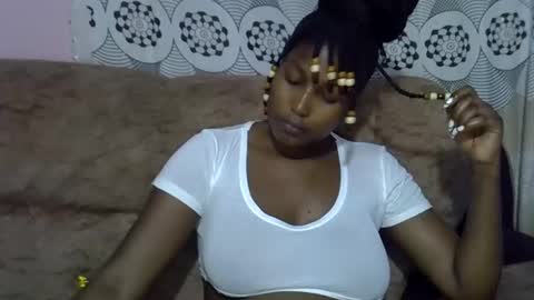 pretty online show from April 23, 1:35 pm