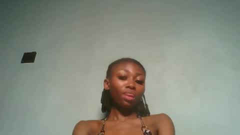 Snapshot of ebonyxxbabe chatting on October 23, 12:32 am ebonyxxbabe online show from October 23, 12:32 am