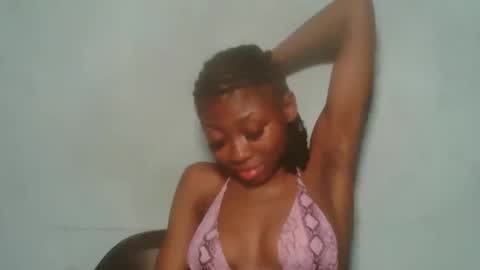 Snapshot of ebonyxxbabe chatting on October 23, 6:39 pm ebonyxxbabe online show from October 23, 6:39 pm