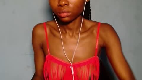 Snapshot of ebonyxxbabe chatting on October 31, 7:42 am ebonyxxbabe online show from October 31, 7:42 am