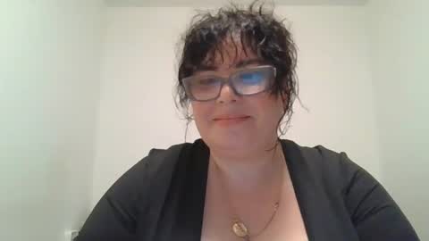 echo_dust online show from April 12, 7:41 pm