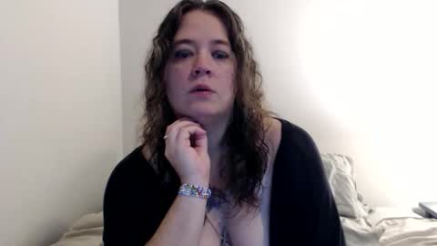 Weird Echo online show from October 30, 10:32 pm