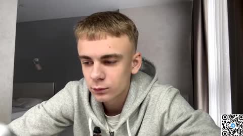 echowraith online show from November 25, 8:03 am