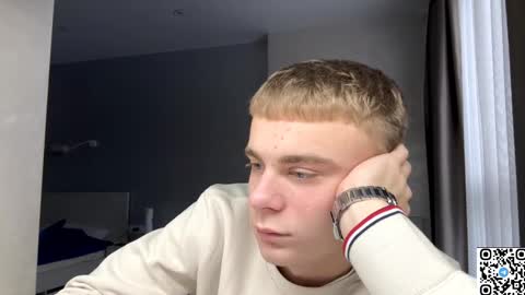 echowraith online show from December 3, 7:38 am