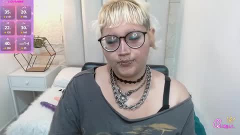 Snapshot of echypyon_tk chatting on May 27, 3:25 am Echypyon tk online show from May 27, 3:25 am