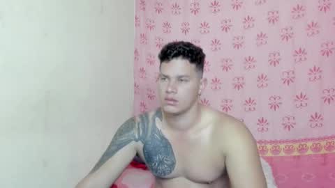 Snapshot of eclipseandflame chatting on November 5, 2:28 pm online show from November 5, 2:28 pm