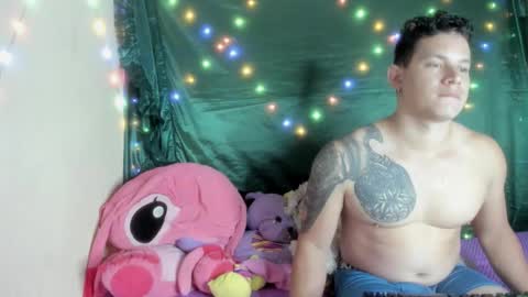 Snapshot of eclipseandflame chatting on December 2, 3:07 pm online show from December 2, 3:07 pm