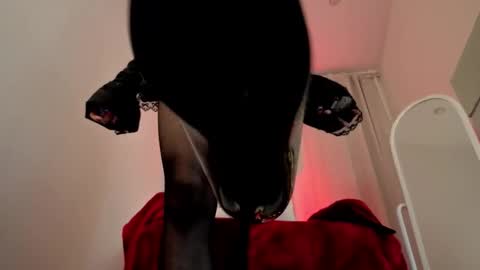 Monica online show from December 18, 2:45 pm