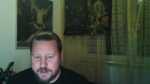 Edward online show from October 25, 5:40 pm