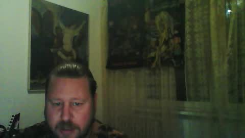 Edward online show from November 9, 7:01 pm