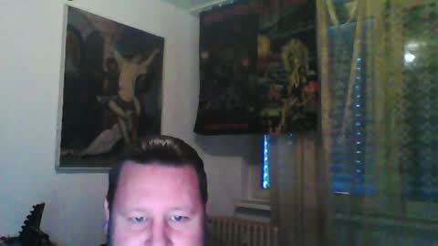 Snapshot of eda666 chatting on April 11, 5:39 pm Edward online show from April 11, 5:39 pm