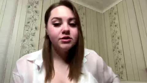 Snapshot of eddacarruthers chatting on May 12, 12:35 pm Lolla online show from May 12, 12:35 pm