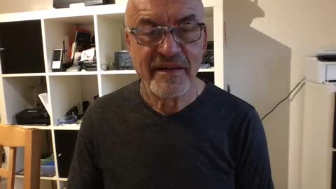 Snapshot of eddelmar chatting on December 26, 3:42 pm eddelmar online show from December 26, 3:42 pm