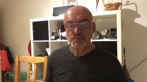 Snapshot of eddelmar chatting on December 26, 6:43 pm eddelmar online show from December 26, 6:43 pm