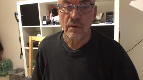 Snapshot of eddelmar chatting on December 29, 3:57 pm eddelmar online show from December 29, 3:57 pm