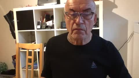 Snapshot of eddelmar chatting on February 4, 4:29 pm eddelmar online show from February 4, 4:29 pm