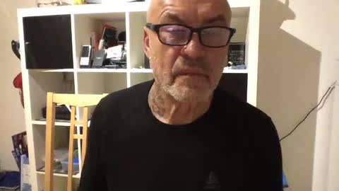 Snapshot of eddelmar chatting on February 10, 9:25 pm eddelmar online show from February 10, 9:25 pm