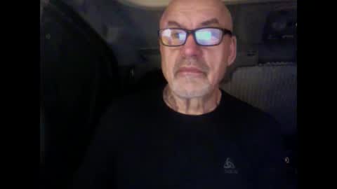Snapshot of eddelmar chatting on March 5, 6:56 pm eddelmar online show from March 5, 6:56 pm