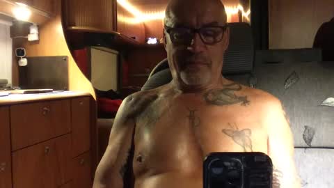 Snapshot of eddelmar chatting on September 29, 7:19 pm eddelmar online show from September 29, 7:19 pm