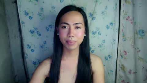 Snapshot of eddfox001 chatting on April 5, 12:57 pm eddfox001 online show from April 5, 12:57 pm