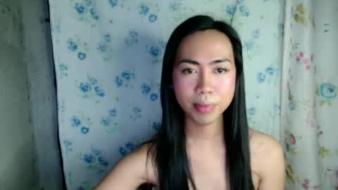 Snapshot of eddfox001 chatting on April 10, 2:33 pm eddfox001 online show from April 10, 2:33 pm