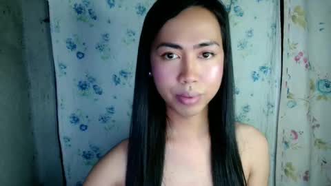 Snapshot of eddfox001 chatting on April 11, 3:05 pm eddfox001 online show from April 11, 3:05 pm